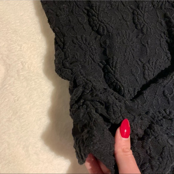 Halter Neck Open Back Transparent Lace Top - Picture 6 of 15